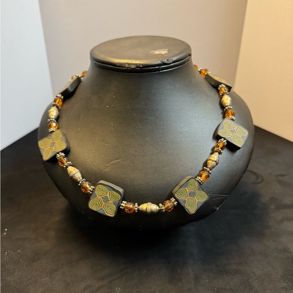 Elegant Multicolor Beaded Necklace